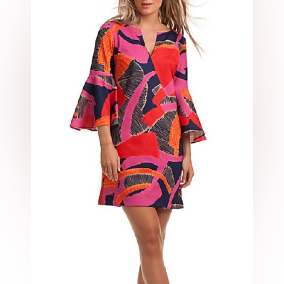 Trina Turk Dresses & Skirts - Trina Turk
Pali Bell Sleeve Dress Size Small
